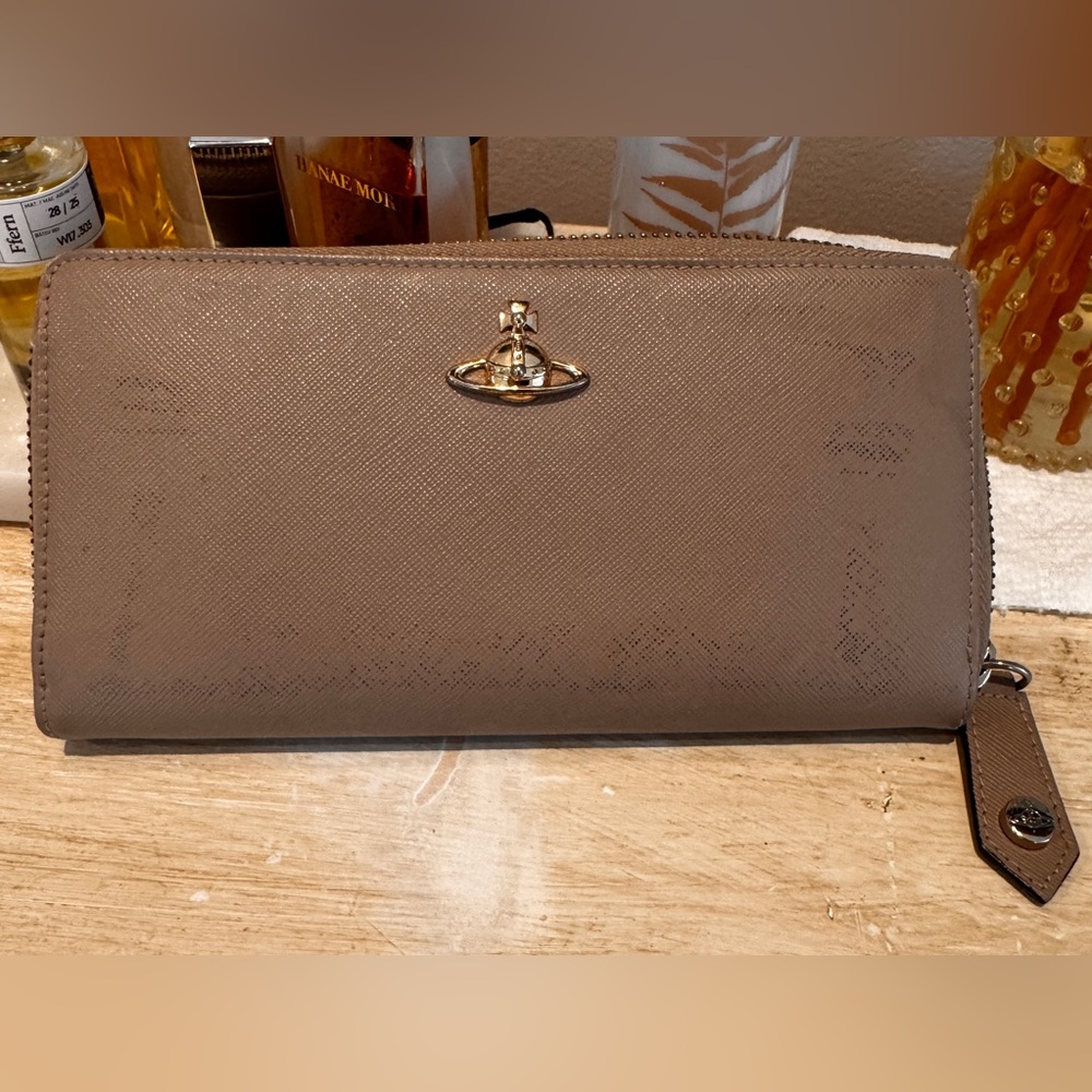 Vivienne Westwood Beige Wallet with Gold Logo
